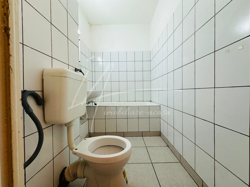 Giurgiului 72-86, etaj intermediar, liber